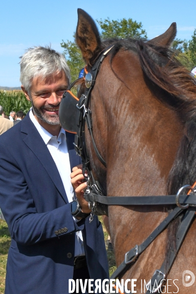 Laurent Wauquiez au salon Tech & Bio