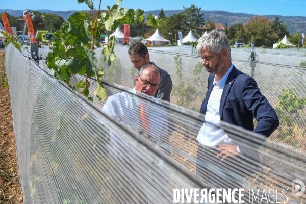 Laurent Wauquiez au salon Tech & Bio