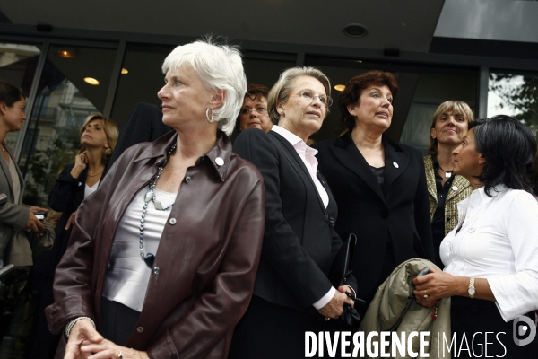 Huit ministres femme pour la journee depistage cancer du sein