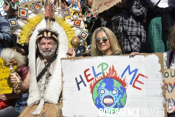 Greve mondiale pour le climat, étudiants et scolaires. Climate justice. Global strike for the climate with youth