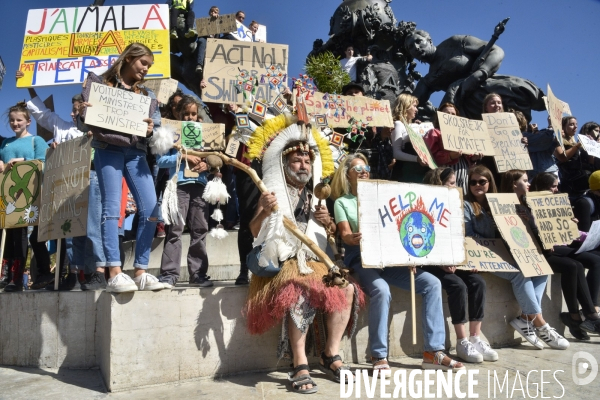 Greve mondiale pour le climat, étudiants et scolaires. Climate justice. Global strike for the climate with youth