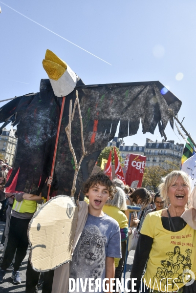 Greve mondiale pour le climat, étudiants et scolaires. Climate justice. Global strike for the climate with youth