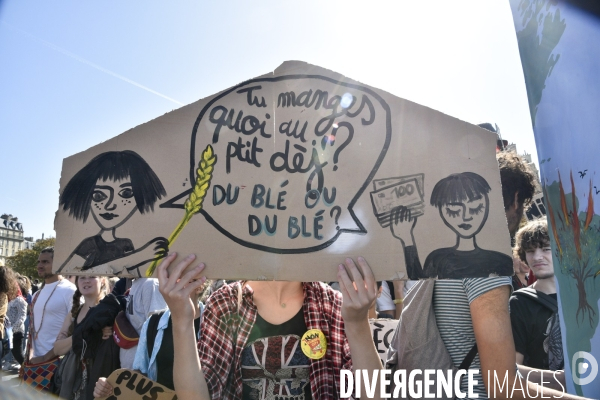 Greve mondiale pour le climat, étudiants et scolaires. Climate justice. Global strike for the climate with youth