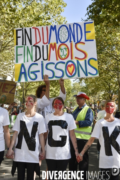 Greve mondiale pour le climat, étudiants et scolaires. Climate justice. Global strike for the climate with youth