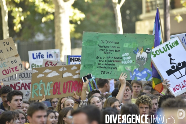 Greve mondiale pour le climat, étudiants et scolaires. Climate justice. Global strike for the climate with youth