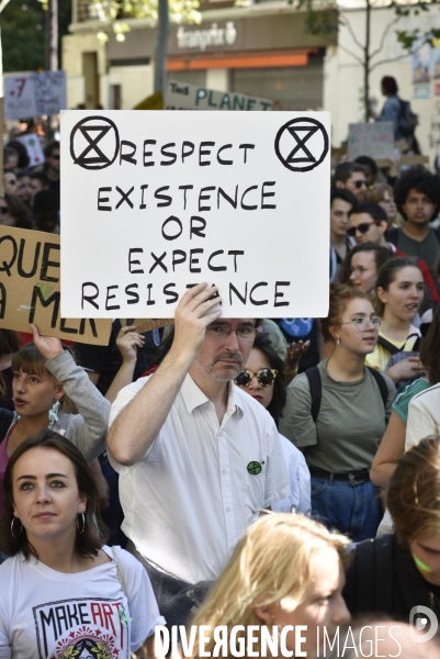 Greve mondiale pour le climat, étudiants et scolaires. Climate justice. Global strike for the climate with youth