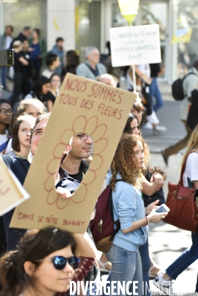 Greve mondiale pour le climat, étudiants et scolaires. Climate justice. Global strike for the climate with youth