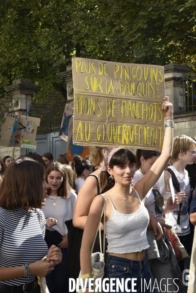 Greve mondiale pour le climat, étudiants et scolaires. Climate justice. Global strike for the climate with youth