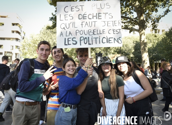 Greve mondiale pour le climat, étudiants et scolaires. Climate justice. Global strike for the climate with youth