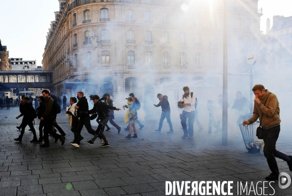 Manifestation des gilets jaunes / Acte 45