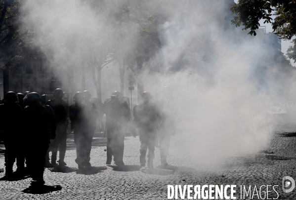 Manifestation des gilets jaunes / Acte 45