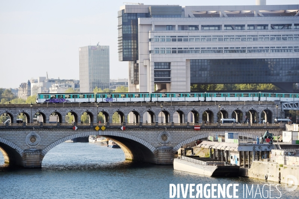 Bercy : le Ministere de l economie et des finances