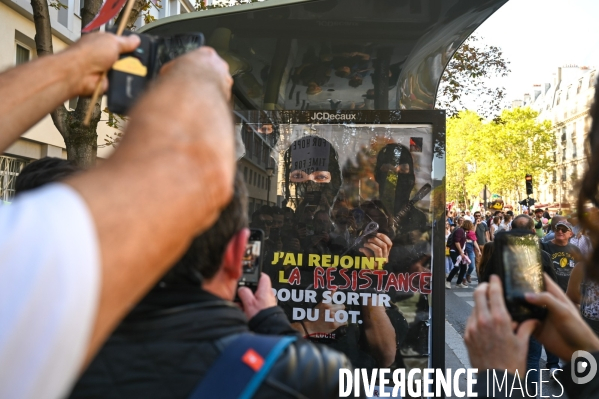 Manifestation pour le climat pertubée par les black blocks et les gilets jaunes