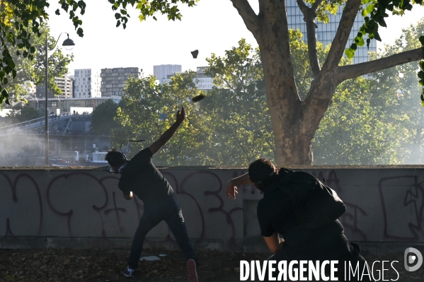 Manifestation pour le climat pertubée par les black blocks et les gilets jaunes