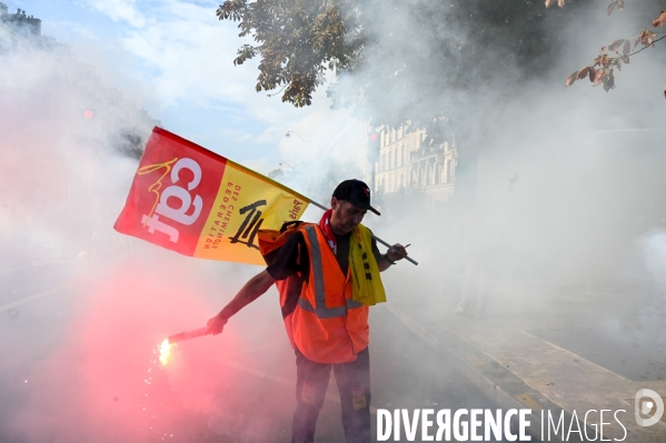 Retraites. Manifestation CGT SUD contre le projet de réforme.