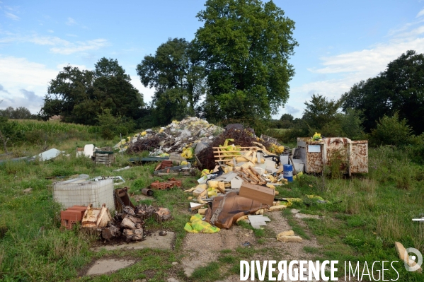 Décharge sauvage Ain