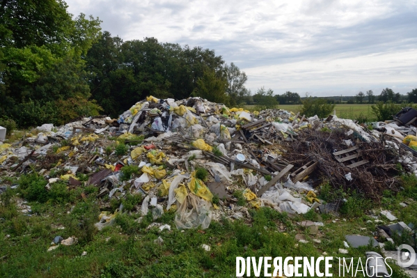 Décharge sauvage Ain