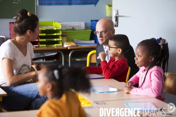 Déplacement de Jean-Michel BLANQUER dans le Maine-et-Loire.