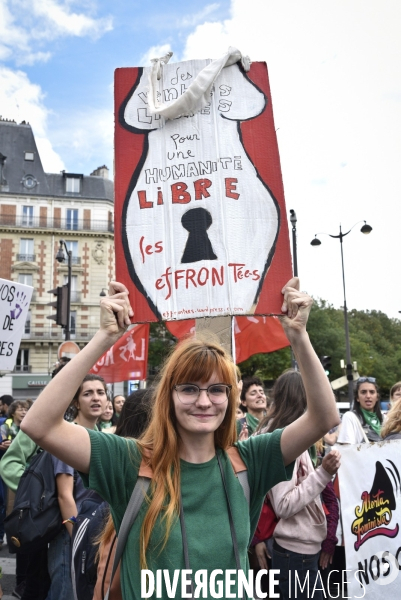 Journée internationale pour le droit à l avortement à Paris. International Day for the Right to Abortion.