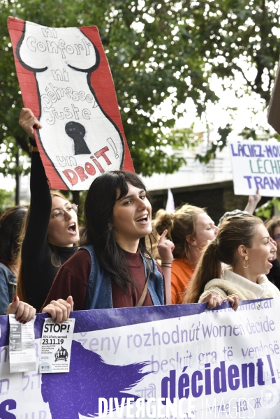 Journée internationale pour le droit à l avortement à Paris. International Day for the Right to Abortion.