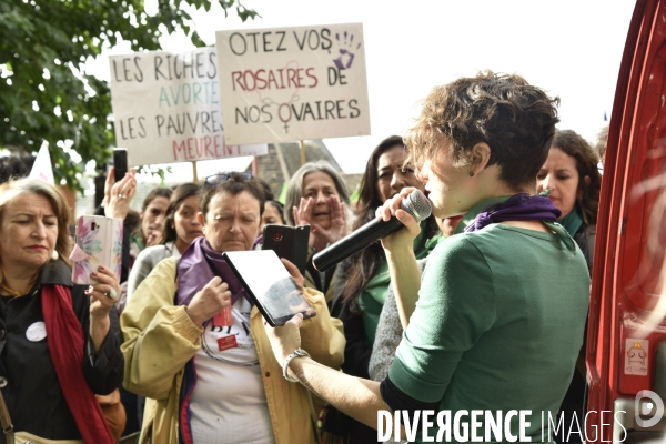 Journée internationale pour le droit à l avortement à Paris. International Day for the Right to Abortion.