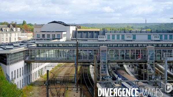 Le siége de Nature et Découvertes dans le nouveau quartier de la gare Versailles Chantiers