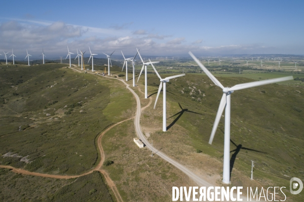 Parc éolien de Névian dans l Aude