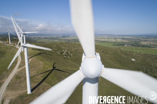 Parc éolien de Névian dans l Aude