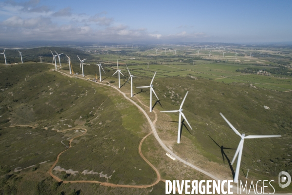 Parc éolien de Névian dans l Aude