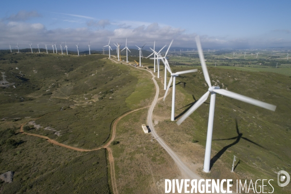 Parc éolien de Névian dans l Aude