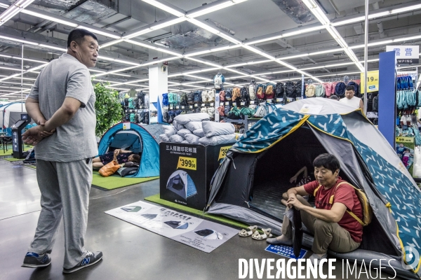 Chine / Us & Coutumes chez Ikea-Decathlon-Carrefour