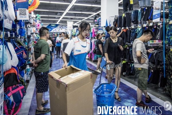 Chine / Us & Coutumes chez Ikea-Decathlon-Carrefour