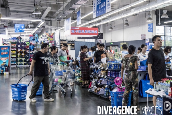 Chine / Us & Coutumes chez Ikea-Decathlon-Carrefour