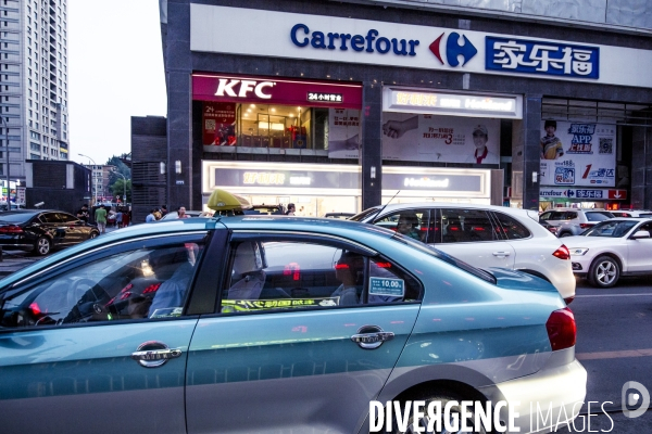 Chine / Us & Coutumes chez Ikea-Decathlon-Carrefour