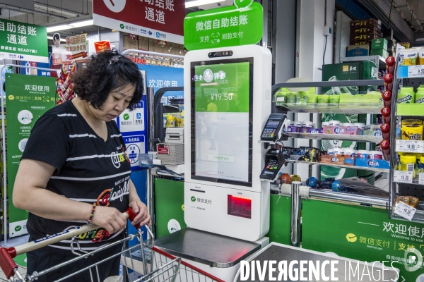 Chine / Us & Coutumes chez Ikea-Decathlon-Carrefour