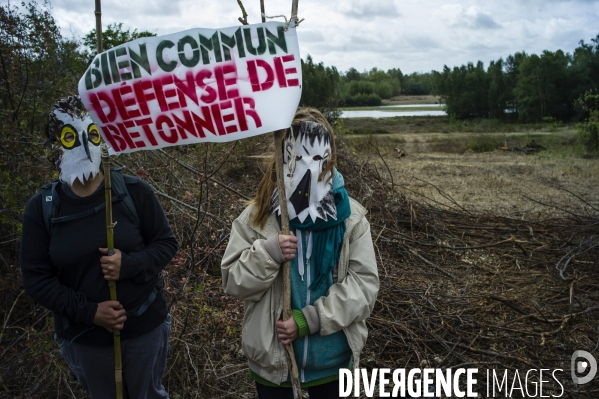 Lutte contre la réalisation d une déviation et d un pont sur la Loire.