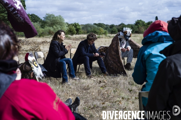 Lutte contre la réalisation d une déviation et d un pont sur la Loire.