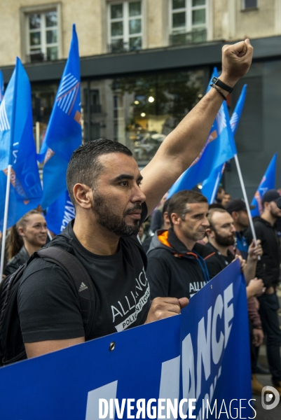 Manifestation intersyndicale des policiers