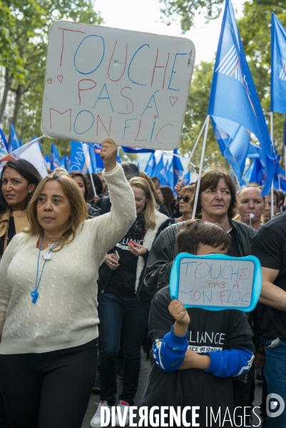 Manifestation intersyndicale des policiers