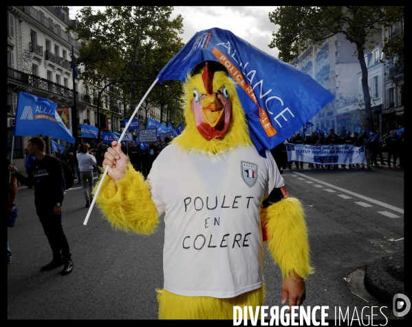 Manifestation des policiers en colère à Paris