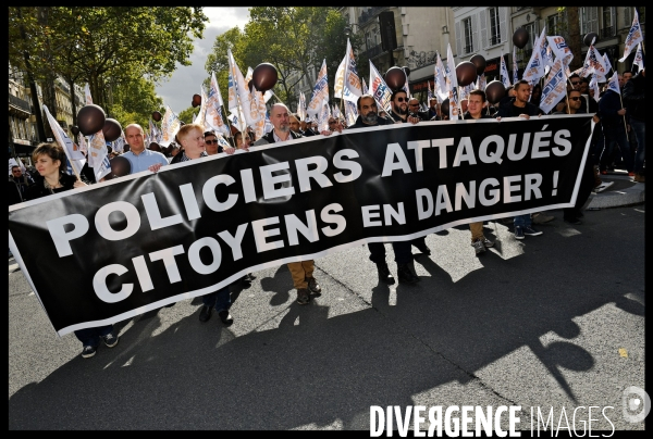 Manifestation des policiers en colère à Paris
