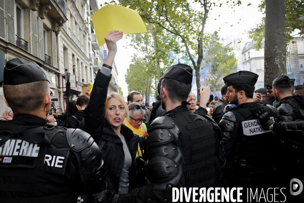 Manifestation des policiers en colère à Paris