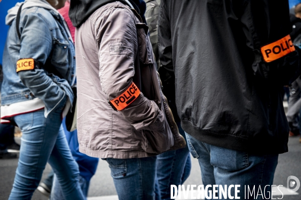 Police, la marche de la colère