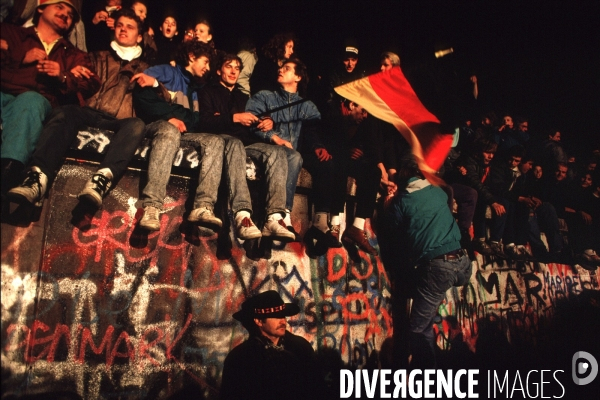 Chute du Mur de Berlin 30e Anniversaire. Fall of Berlin Wall 30th anniversary.