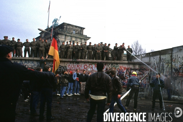 Chute du Mur de Berlin 30e Anniversaire. Fall of Berlin Wall 30th anniversary.