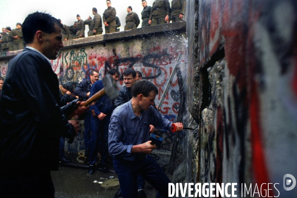 Chute du Mur de Berlin 30e Anniversaire. Fall of Berlin Wall 30th anniversary.