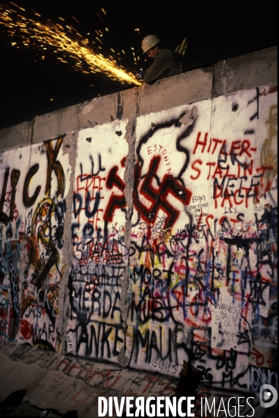 Chute du Mur de Berlin 30e Anniversaire. Fall of Berlin Wall 30th anniversary.