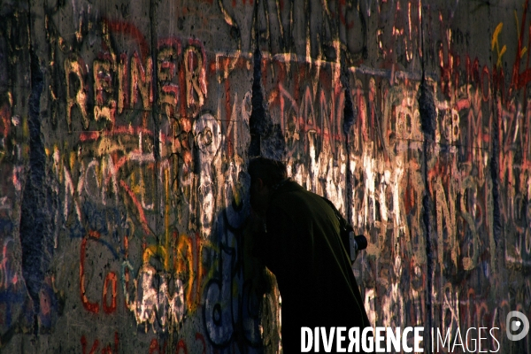 Chute du Mur de Berlin 30e Anniversaire. Fall of Berlin Wall 30th anniversary.