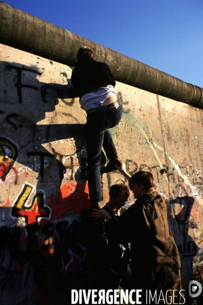 Chute du Mur de Berlin 30e Anniversaire. Fall of Berlin Wall 30th anniversary.