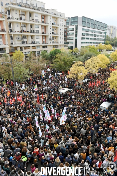 Rassemblement et greve apres le suicide de Christine Renon